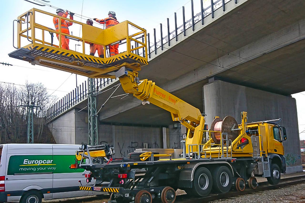 overhead line assembly vehicles